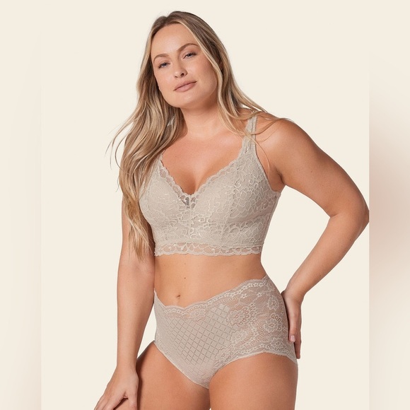 Leonisa Luxe Lace Underwire Smoothing Bustier Size 36B Nude - Picture 4 of 10